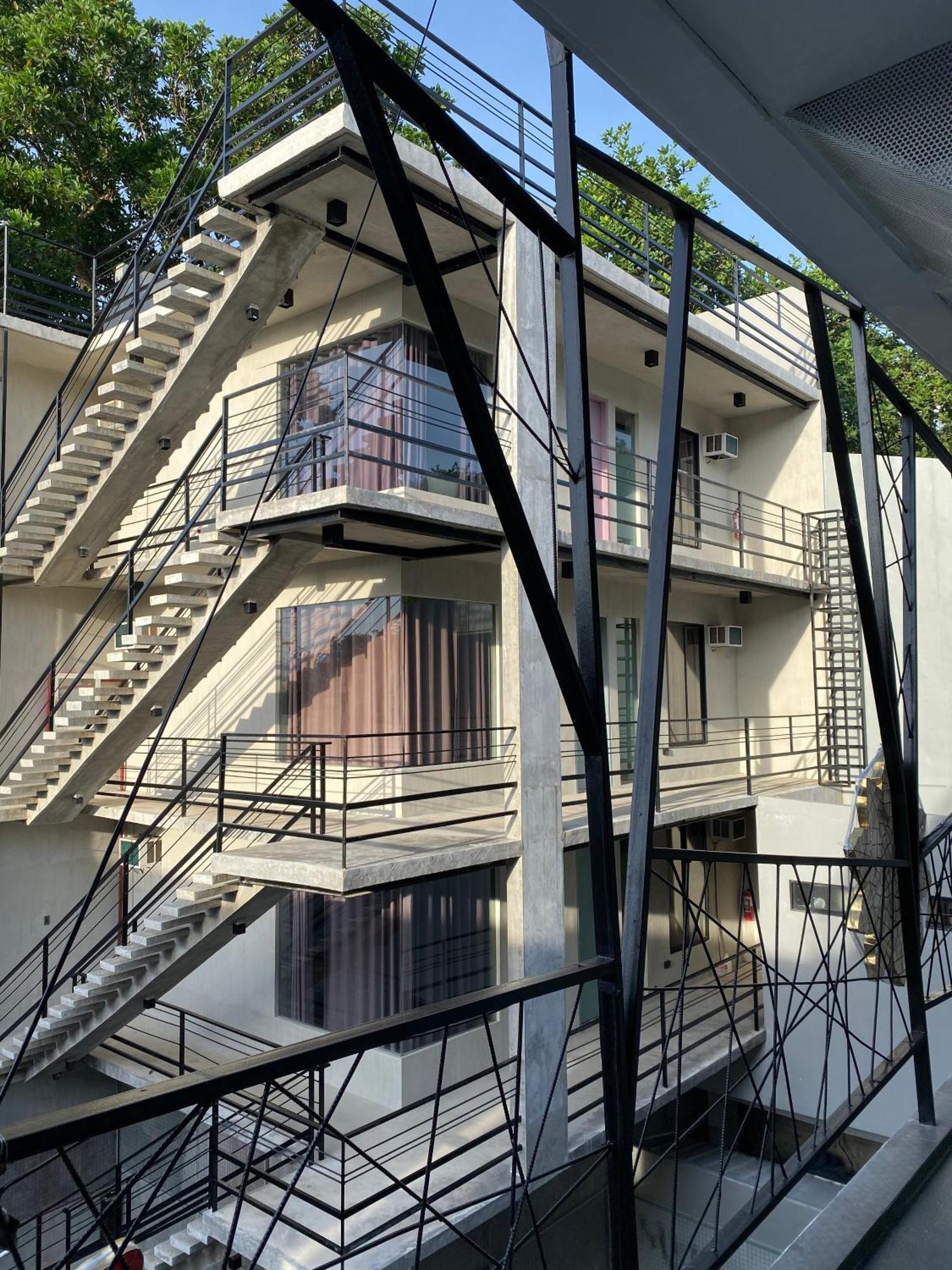 Hotel Zenvea 3*