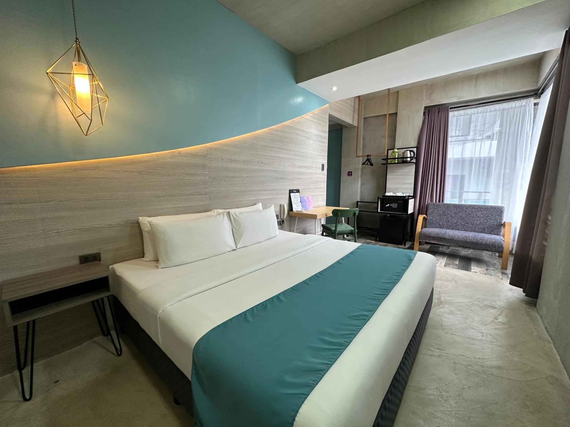 Zenvea 3* Coron